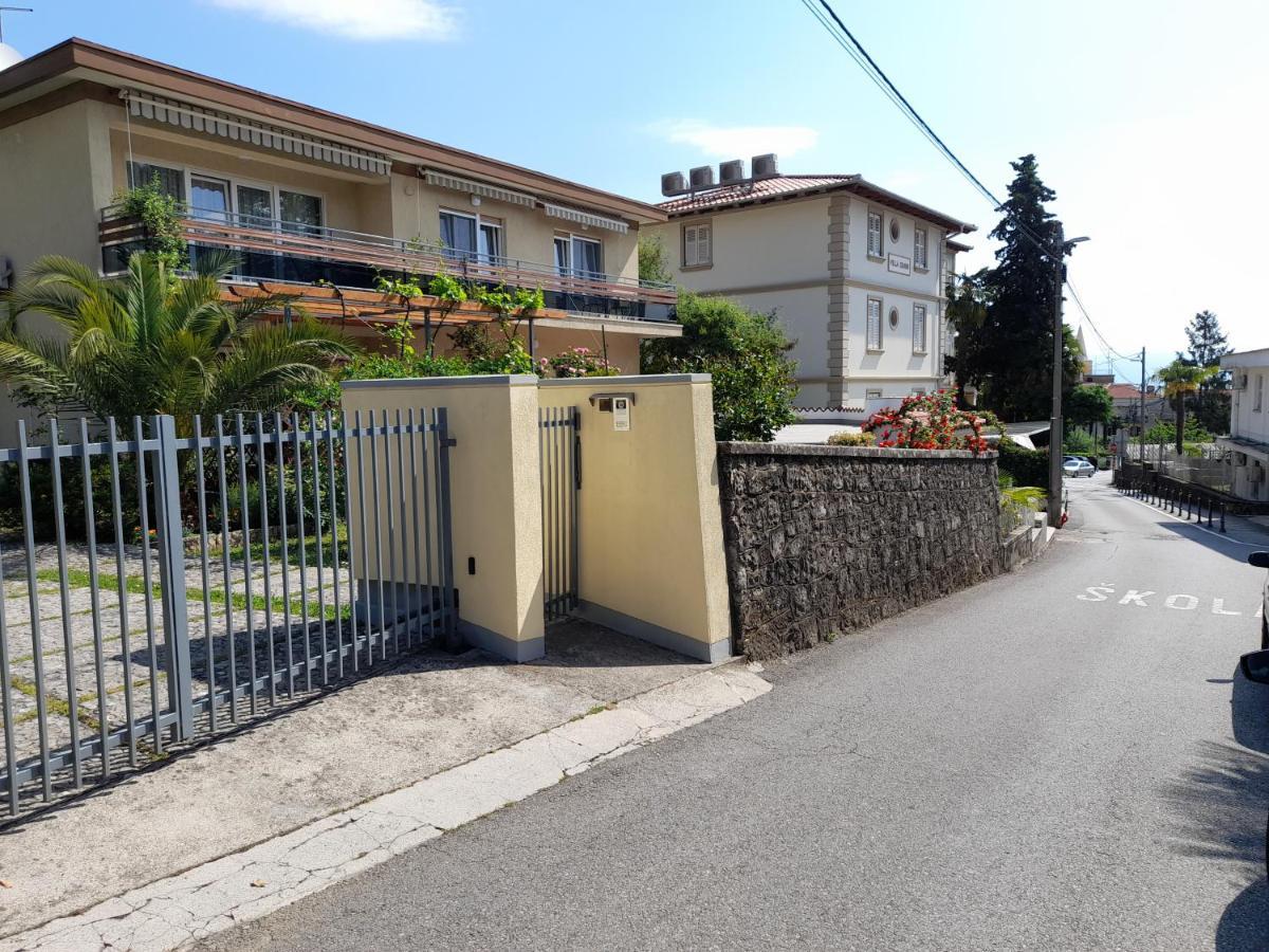 Apartments Orange Lovran Dış mekan fotoğraf
